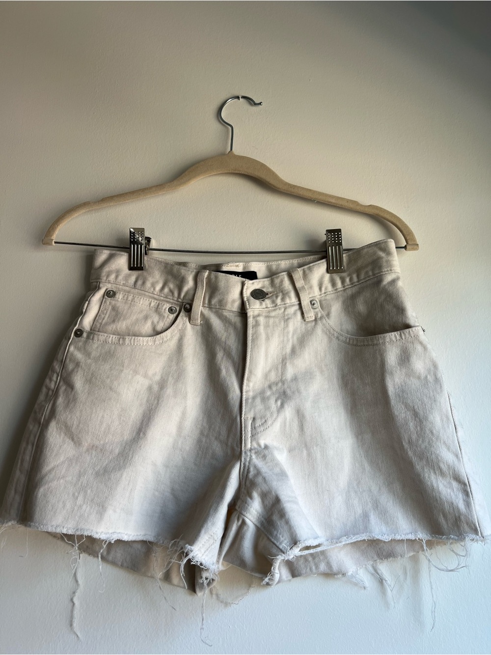 Able Cream Raw-Hem Denim Shorts